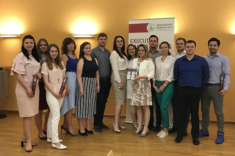  Студенты ЕУИ прошли стажировку в Вене