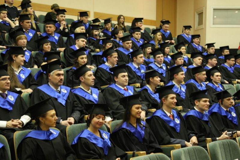Выпускникам Европейского учебного института вручили дипломы (16.12.2010)