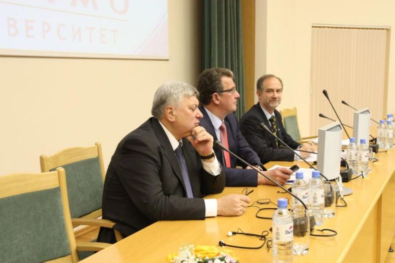 Выпускникам Европейского учебного института вручили дипломы (16.12.2010)