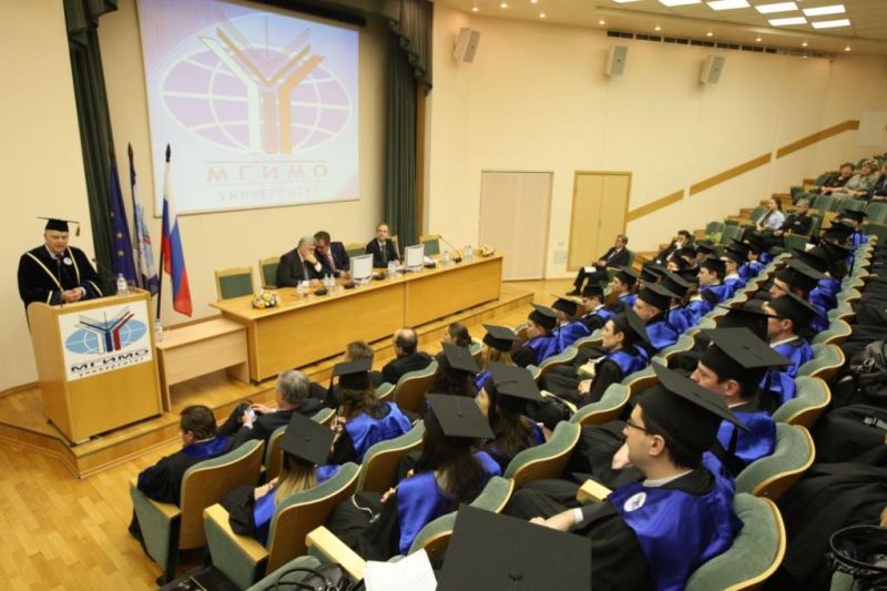 Выпускникам Европейского учебного института вручили дипломы (16.12.2010)