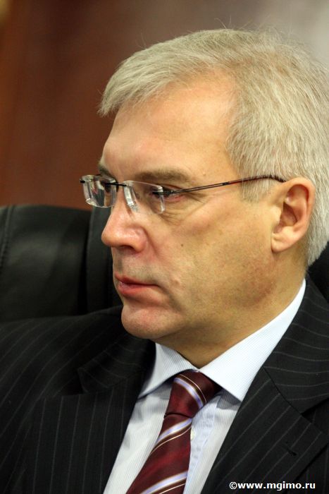 14-е заседание Руководящего совета Европейского учебного института (27.10.2011)