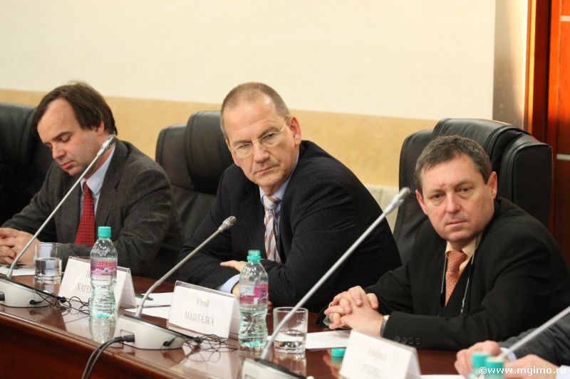 Депутаты Европарламента в ЕУИ (7.02.2012)