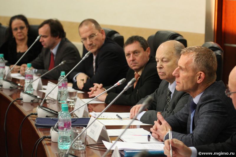 Депутаты Европарламента в ЕУИ (7.02.2012)