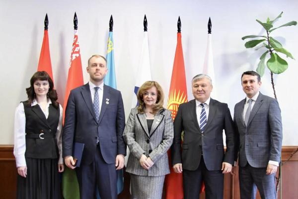 Сотрудники МГИМО отмечены наградами Евразийской экономической комиссии