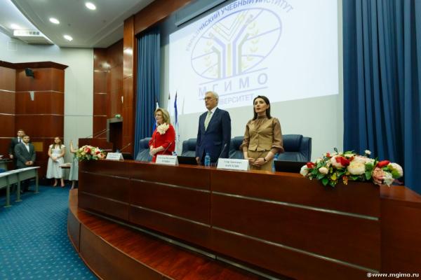Вручение дипломов магистров