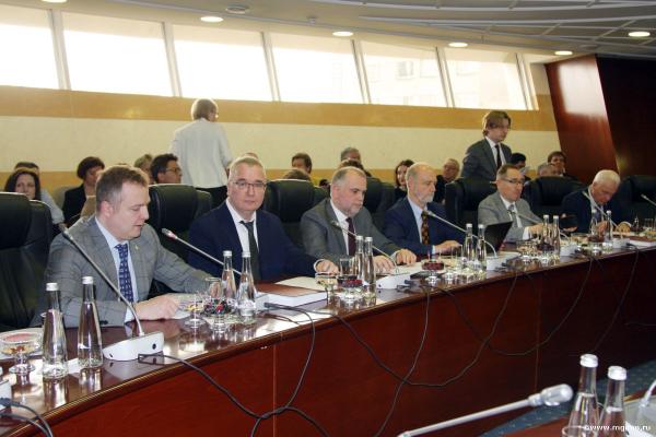 Защита кандидатской диссертации М.Б.Лобова