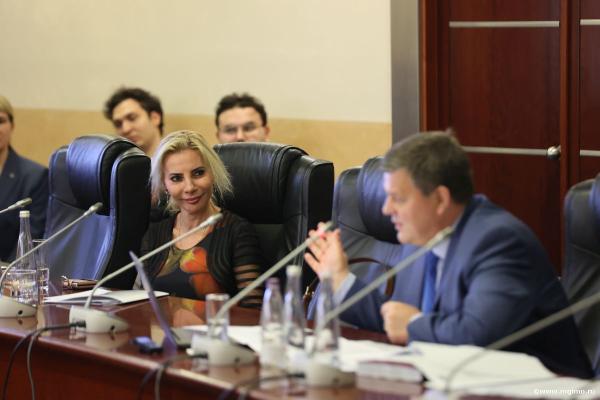 Защита кандидатской диссертации М.Б.Лобова