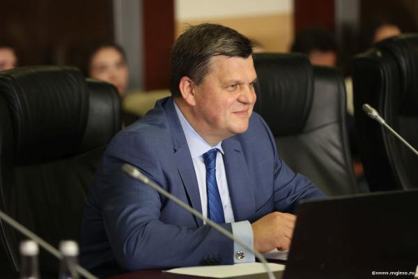 Защита кандидатской диссертации М.Б.Лобова