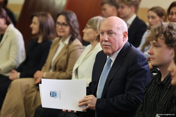 Защита кандидатской диссертации М.Б.Лобова